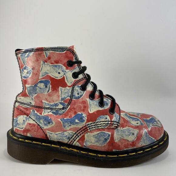 Dr Martens Docs Vtg Boots Womens Size 4 UK, 6 US Red Blue Fish Rare England - Picture 1 of 12
